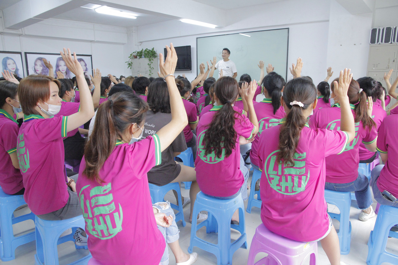 “就業(yè)難，難就業(yè)”這都不是問題