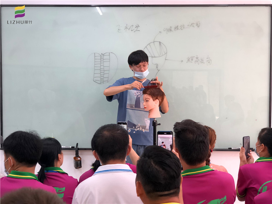 南寧美發(fā)課堂：男士剪發(fā)剪的是什么？