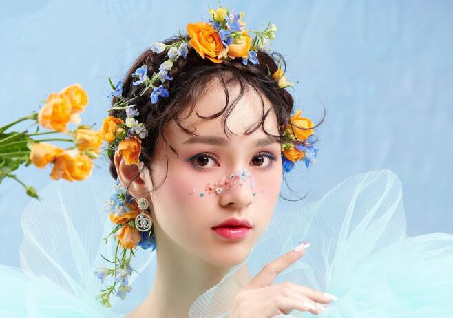 田園風(fēng)新娘有哪些特點(diǎn)？廣西教新娘妝的學(xué)校分享給你