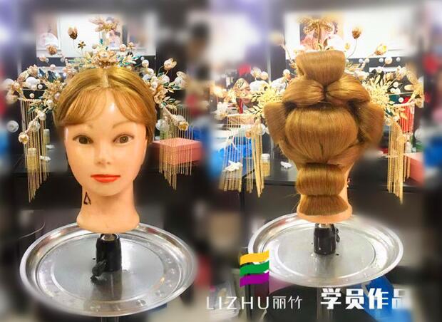 秀禾卷筒造型手法，廣西新娘化妝培訓(xùn)給你教程