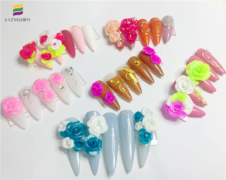 雕花美甲圖片，南寧美甲十大名校學員作品
