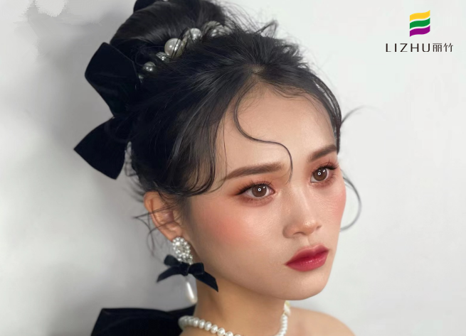 黑色禮服造型，廣西美妝造型學校作品分享