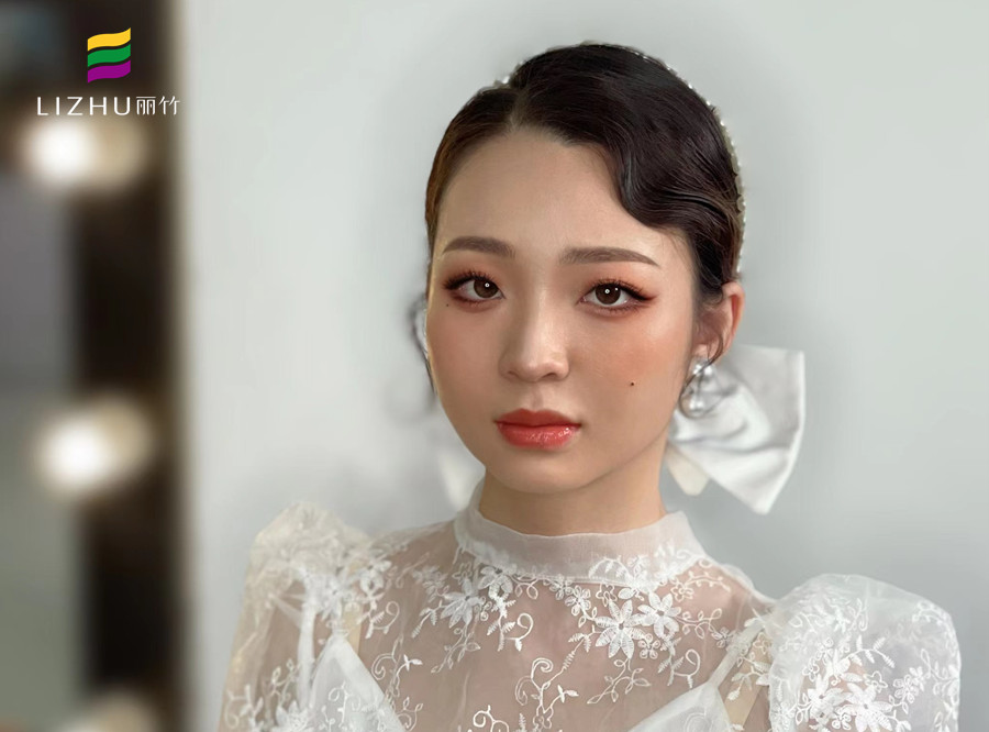 婉約韓式新娘 ，廣西專業(yè)化妝培訓(xùn)造型學(xué)校作品
