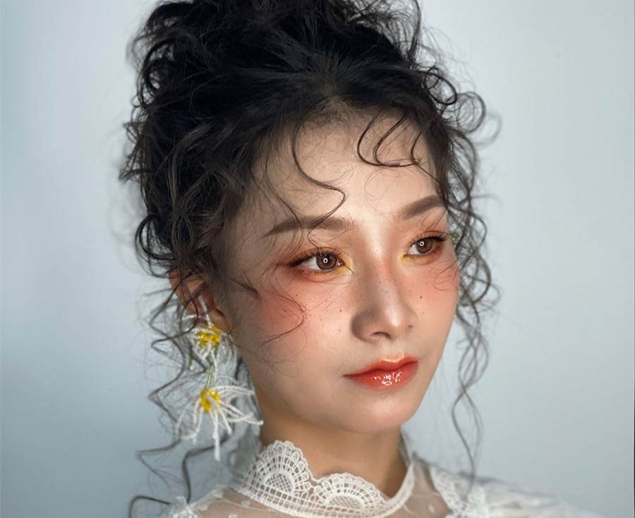 日系風(fēng)尚新娘，廣西新娘造型彩妝學(xué)校作品