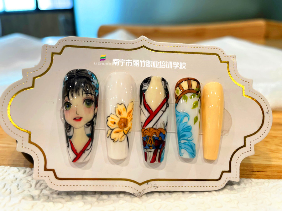 古風人物彩繪美甲，廣西美甲培訓(xùn)作品