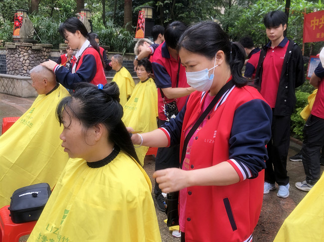 廣西學(xué)美發(fā)有實(shí)踐嗎？歡迎到廣西理發(fā)職業(yè)學(xué)校