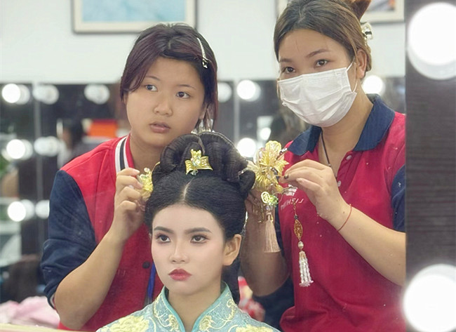 秀禾妝容，用實(shí)力展現(xiàn)廣西彩妝學(xué)校哪家有實(shí)力？