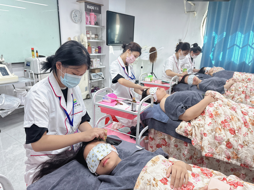 南寧美體健康：你多久沒進(jìn)行頭部按摩了呢？