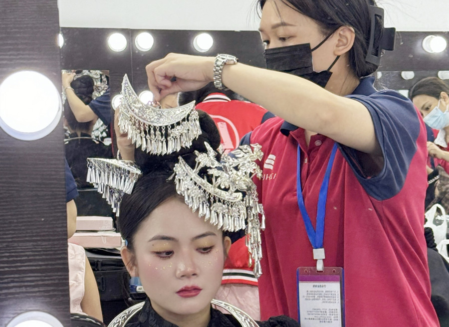 民族風(fēng)旅拍寫(xiě)真，廣西彩妝訓(xùn)練作品